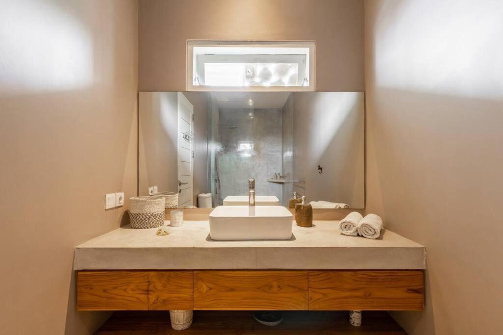 Stylish 1 Bd Pvt W Shared Kitchen And Pool Apartemen Seminyak (Bali)