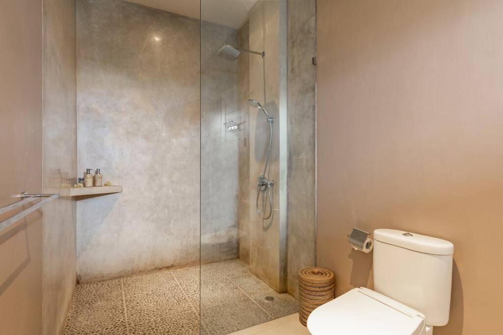 Apartemen Stylish 1 Bd Pvt W Shared Kitchen And Pool Seminyak (Bali)